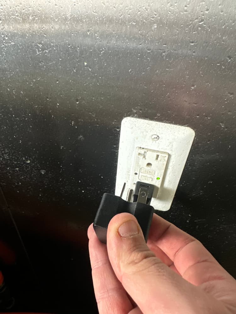 American- line on left, China line on right?????