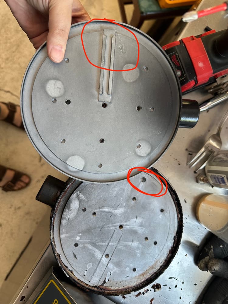 Differences in the bottom plates